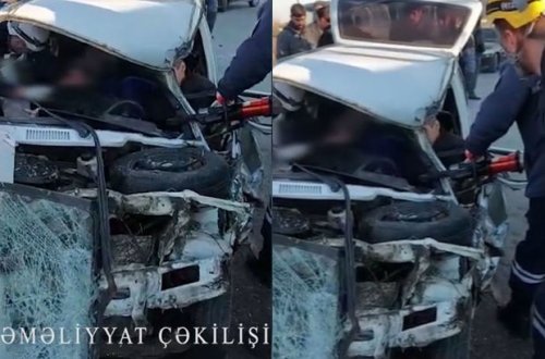 Bakıda qəzaya uğrayan maşından sürücü və sərnişinin xilas edilmə görüntüləri - VİDEO