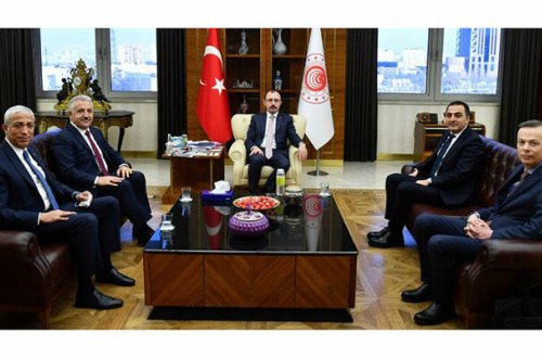 Türkiyədə Ermənistanla sərhəddə keçid məntəqəsinin açılması müzakirə edildi