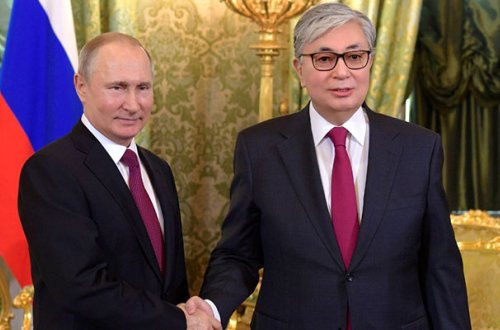 “Qazaxıstan beynəlxalq dəstələrin qurbanı olub” - Putin