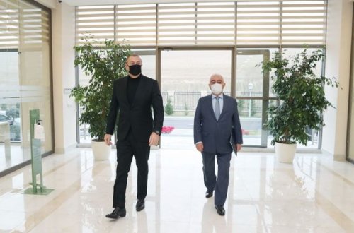 İlham Əliyev “Qobu” Enerji Qovşağının açılışında iştirak etdi - FOTO