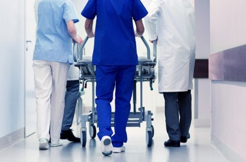 Bakıda qadın küçədə hücuma məruz qalıb