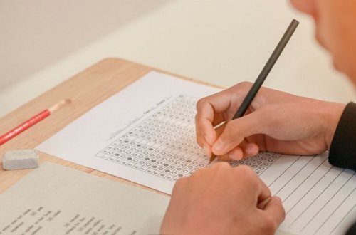 DİM bu gün dövlət qulluqçusu olmaq istəyənlər üçün imtahan keçirəcək