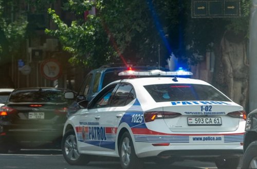 Ermənistanda silahlı şəxslər saxlanılıb