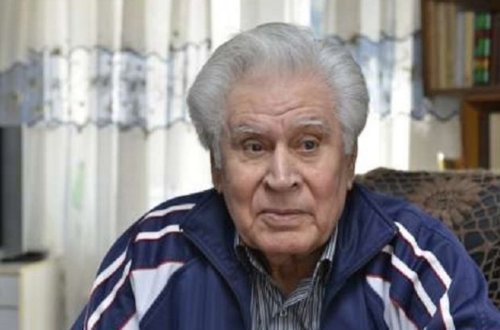 Yazıçı Əfqan vəfat edib