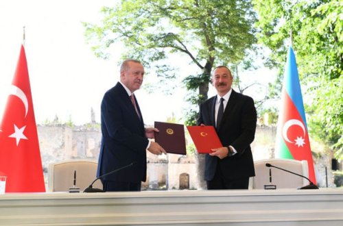 В Турции вступил в силу закон о ратификации Шушинской декларации