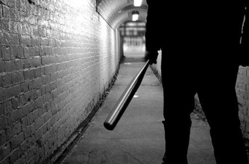 Bakıda 30 yaşlı kişi başına küt alətlə vurularaq öldürülüb