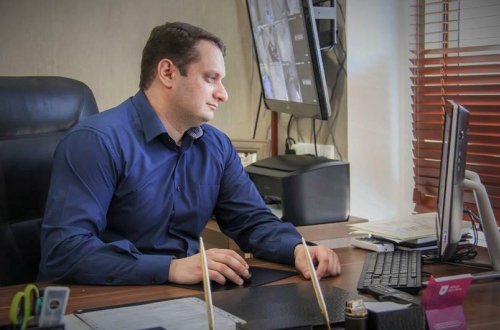 Prokuror FHN-nin Modul Tipli Hospitalının sabiq baş həkiminə cəza istəyib