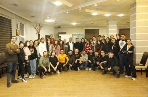 “İrəli” İB “Komandanın Baza Biliklərinin Gücləndirilməsi” layihəsini yekunlaşdırıb - FOTOLAR