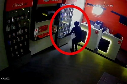 Şəmkirdə mağazalardan oğurluq edən şəxs TUTULDU - ANBAAN VİDEO
