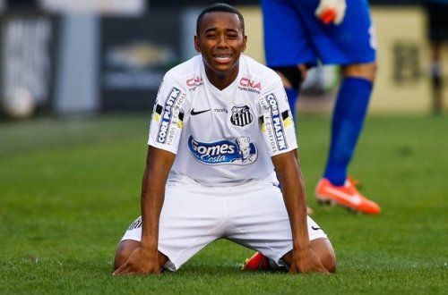 Италия выдала международный ордер на арест Робиньо