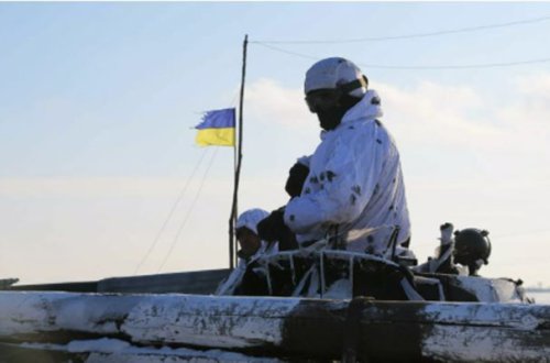 Ukrayna hərbçiləri Luqanskı atəşə tutub