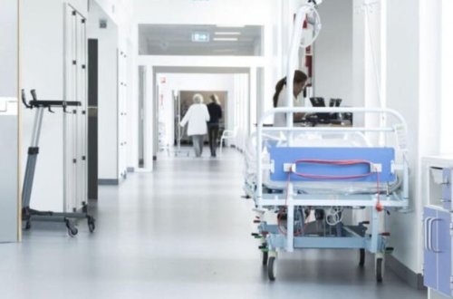 Bakıda özünü yandıran gənc xəstəxanadan qaçdı