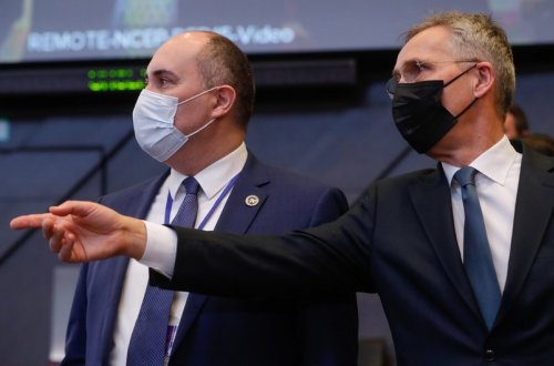 NATO-nun Baş katibi Gürcüstanın müdafiə naziri ilə təhlükəsizlik məsələlərini müzakirə edib