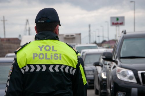 Bakıda yük maşınlarının yolu bağlamasına görə cinayət işi başlanılıb