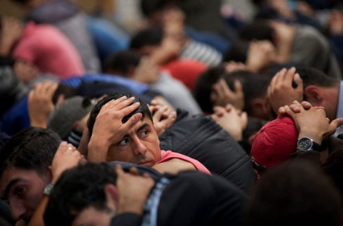 Özbəkistan vətəndaşları Qazaxıstanda köləliyə məcbur edilib - VİDEO