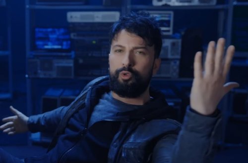 Tarkan qayıtdı, birinci oldu - Video