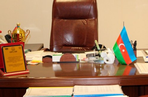 Yeni icra başçıları kollektivə təqdim edilib