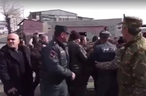 Армяне вновь показали свое истинное лицо: протест против визита азербайджанских депутатов - ВИДЕО