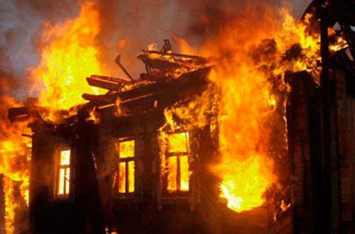 Şəkidə 60-yaşlı kişi yanaraq ölüb