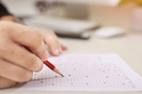 İmtahan sualları sosial şəbəkələrdə necə paylaşıldı? (VİDEO)