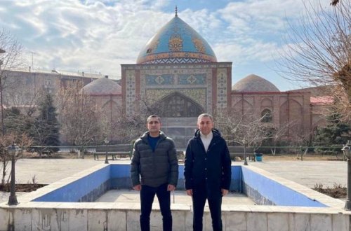 Азербайджанские депутаты посетили Голубую мечеть в Ереване - ФОТО