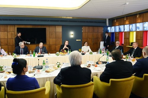 Dövlət başçısı: 