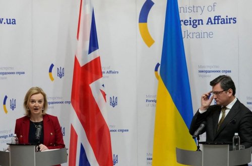 Britaniya və Ukrayna nazirləri silah tədarükü məsələsini müzakirə ediblər