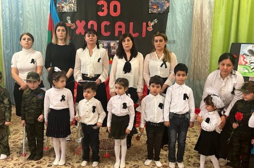 Xətai rayonundakı 235 nömrəli xüsusi körpələr evi-uşaq bağçasında Xocalı soyqırımı qurbanlarının xatirəsi anılıb