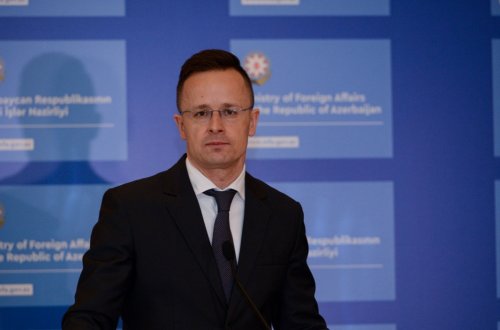 Macarıstan Ukrayna-Rusiya dialoqu üçün Budapeştdə görüş təklif edib