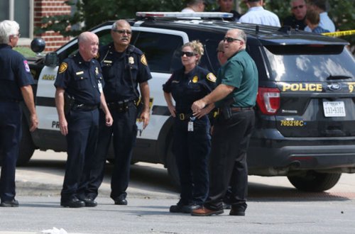 Kaliforniyada kilsədə dəhşətli qətl: Ata üç övladını öldürüb intihar etdi