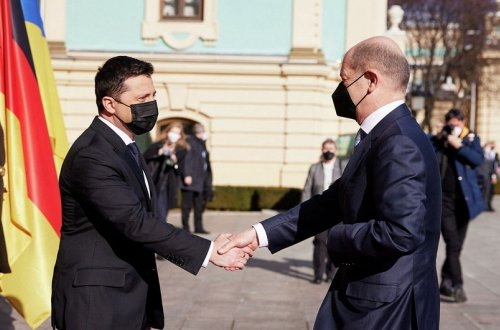 Зеленский попросил канцлера Германии о закрытии воздушного пространства над Украиной