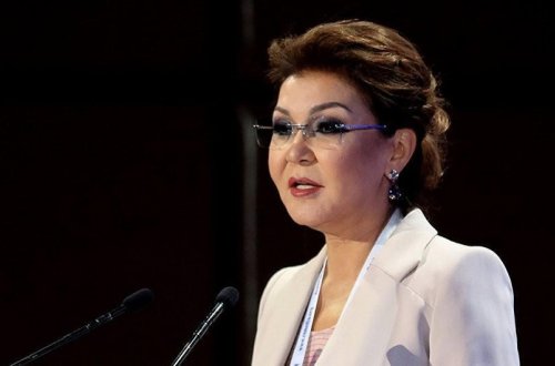 Qazaxıstan parlamenti Nazarbayevin qızının istefasını təsdiqləyib