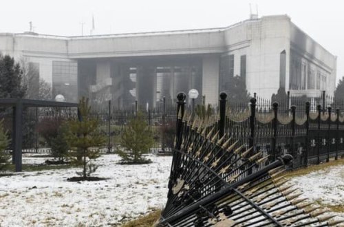 Qazaxıstan Prezidentinin iqamətgahı tamamilə söküləcək - FOTO