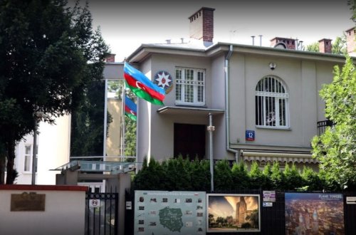 Səfirlik Ukraynadan Polşaya gələn azərbaycanlılara müraciət edib