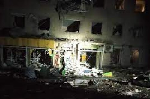 Rusiya İzyum şəhərini bombalayıb, uşaqlar da daxil olmaqla bir neçə nəfər ölüb