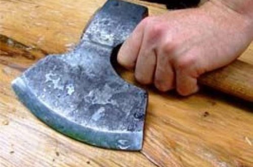 Bakıda ögey anasını öldürən qadına və onun ərinə hökm oxunub