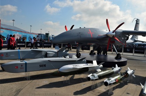 Türkiyə gələn il pilotsuz döyüş təyyarəsinin prototipini təqdim edəcək