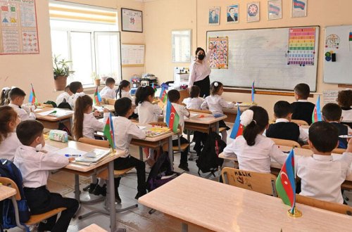 Koronavirusa görə bağlanan bütün məktəblərdə əyani tədris bərpa olundu
