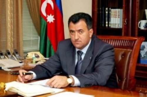 Abdin Fərzəliyevin Abşeronda yeni tələbi: PUL VERMİRSƏNSƏ, TİKİNTİNİ DAYANDIR