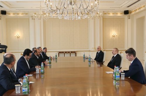 Prezident İlham Əliyev İranın yol və şəhərsalma nazirini qəbul edib