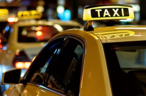 Taksi sürücüsünə qarşı quldurluq edən müştərinin məhkəməsi başlayır