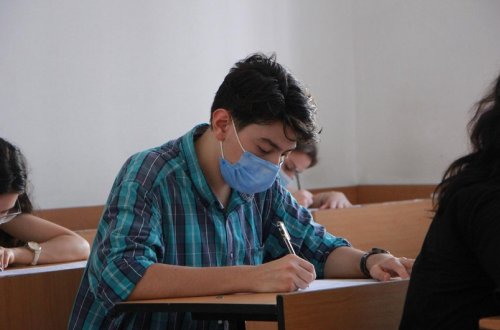 Əvvəlki ilin məzunlarına qəbul imtahanlarında iştirak üçün möhlət verilib
