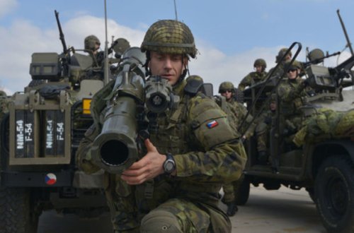 Чехия окажет Украине дополнительную военную помощь