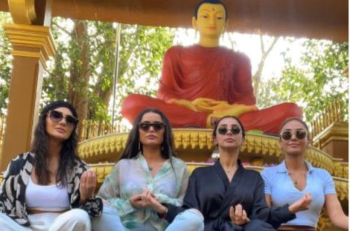 Pərvin rəfiqələri ilə birlikdə fili çimizdirdi - VİDEO