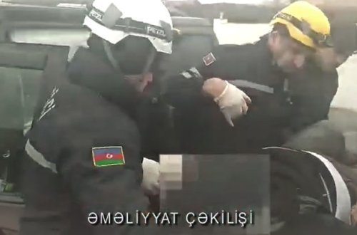 “Toyota” və “Land Rover” toqquşdu: Sıxılı vəziyyətdə qalan şəxs xilas edildi - ƏMƏLİYYAT GÖRÜNTÜLƏRİ