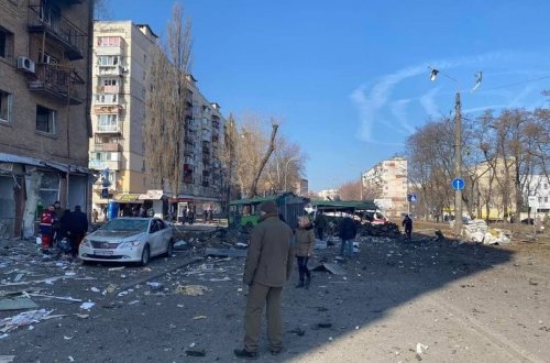 Rusiya Kiyevi raket atəşinə tutub, ölən və yaralananlar var