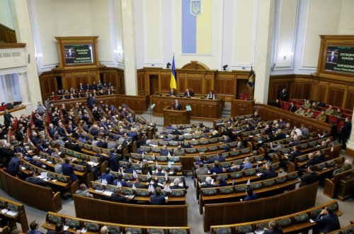 Ukrayna parlamentinin 20-yə yaxın deputatı xaricə qaçıb