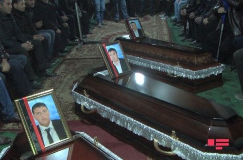 Ukraynada öldürülmüş azərbaycanlıların nəşləri Gəncəyə gətirildi - FOTO