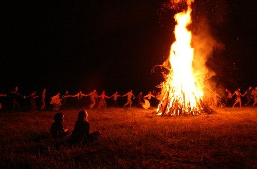 İranda İlaxır çərşənbədə 17 nəfər ölüb, minlərlə insan xəsarət alıb