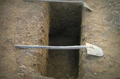 Bir neçə gün əvvəl dəfn edilən qadını qardaşı öldürübmüş